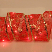 Гирлянда для дома ЛЕНТА ДЕКОРАТИВНАЯ "Морозные снежинки" 2,0 м, 6 см, 20 ламп LED (на батарейках), Красный (подсветка красный)