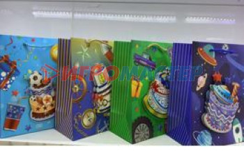 Пакеты бумажные и полиэтиленовые Пакет подарочный "Веселый праздник" 32*26*10 см