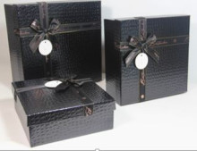 Коробка подарочная "Текстура" 27*27*11,5 см, черный