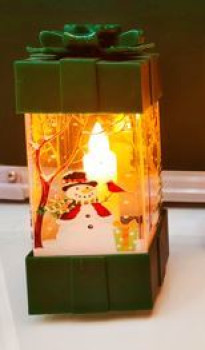 Фигурки с подсветкой Сувенир с подсветкой "Сказочный подарок" 5,3*10,5 см, Зеленый