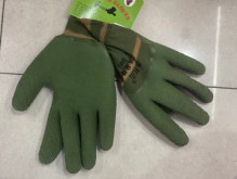 Перчатки нейлоновые "Полоска" с резиновым покрытием полуоблитые, зеленые 8 р-р ДоброСад