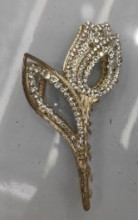 Заколка - краб для волос со стразами на блистере "ДЕ Палма", тюльпан, цвет золото и серебро, 12*5.5см (пакет с подвесом)