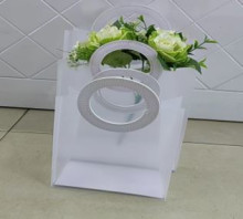 Пакет для цветов и подарков "Изящный" 16*8*18,5 см, Белый
