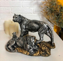 Статуэтка из гипса "Семья тигров" 25*35 см античное серебро